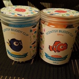 NIB Scentsy Retired Disney Buddy Clips